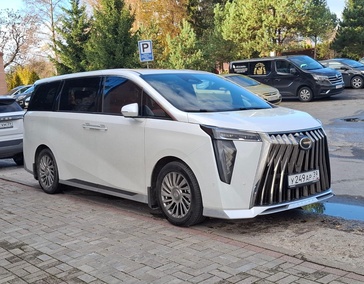 Аренда минивена премиального сегмента GAC M8 с водителем